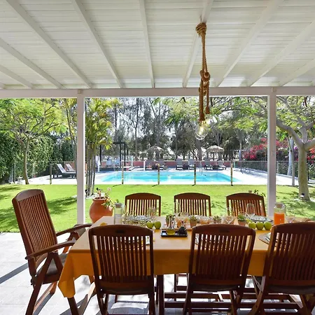 Maspalomas Lux Luxury Retreat In Gran Canaria Private Heated Pool Wonderdul Terrace Area With Dining Area And Bbq Minutes From Popular, Las Palmas de Gran Canaria