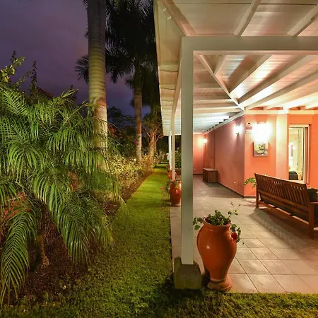 Villa Maspalomas Lux Luxury Retreat In Gran Canaria Private Heated Pool Wonderdul Terrace Area With Dining Area And Bbq Minutes From Popular, Las Palmas de Gran Canaria