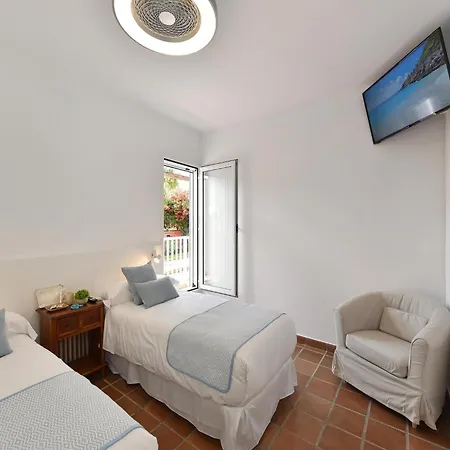 Maspalomas Lux Luxury Retreat In Gran Canaria Private Heated Pool Wonderdul Terrace Area With Dining Area And Bbq Minutes From Popular, Villa